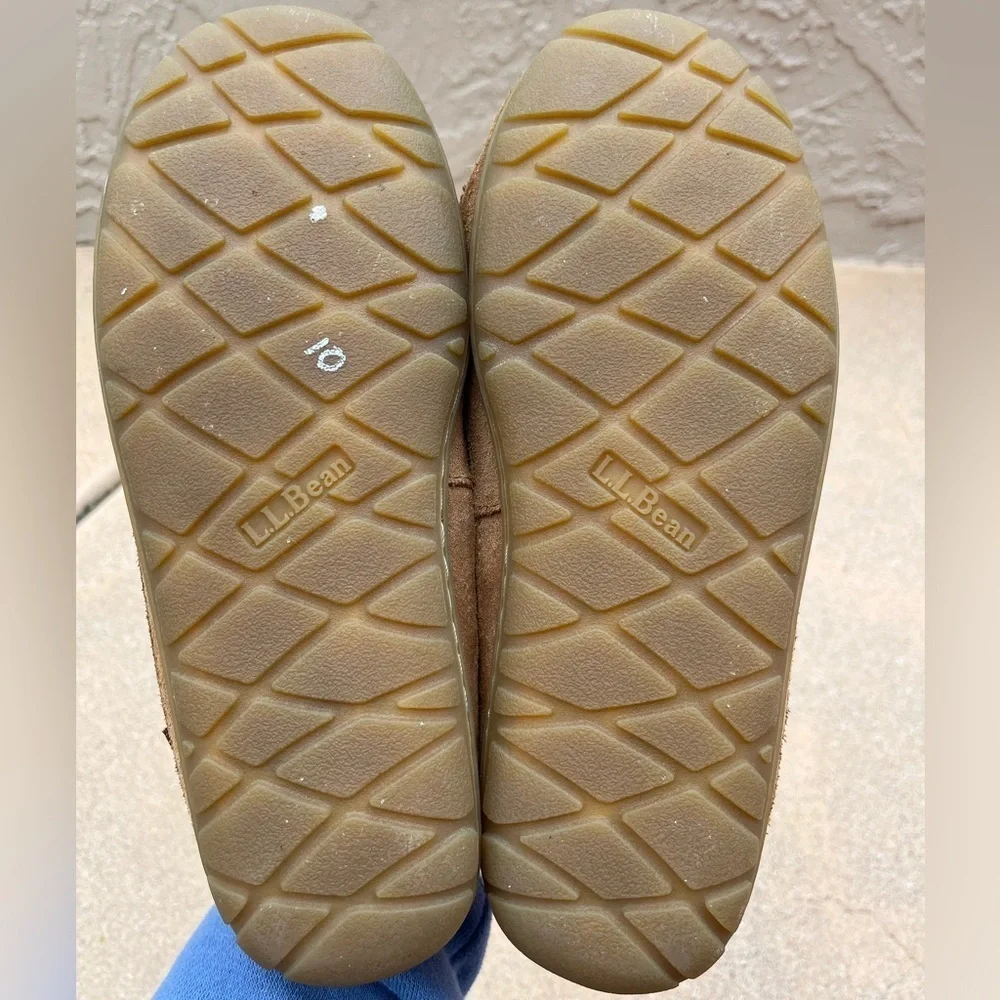 L.L. Bean Kids Moccasins Slippers Hard Bottom Lamb’s Fur Sz 4 Girl Boy
